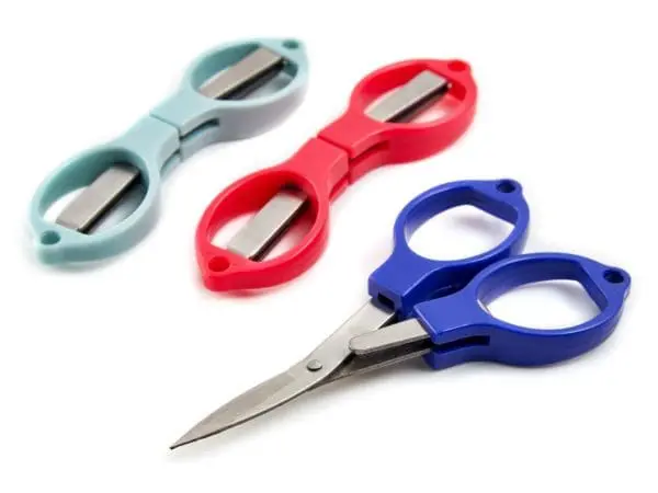 hemline folding scissors