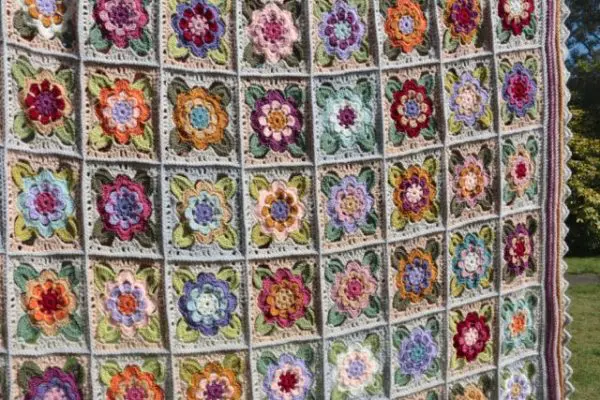 Cherry Heart Faded Painted Roses Crochet Blanket Wool Pack - Image 7