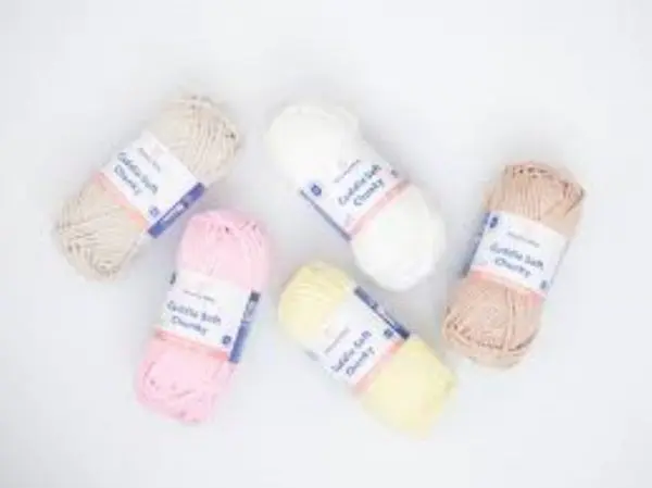 Dreamy Wool Cuddle Soft Chunky Yarn