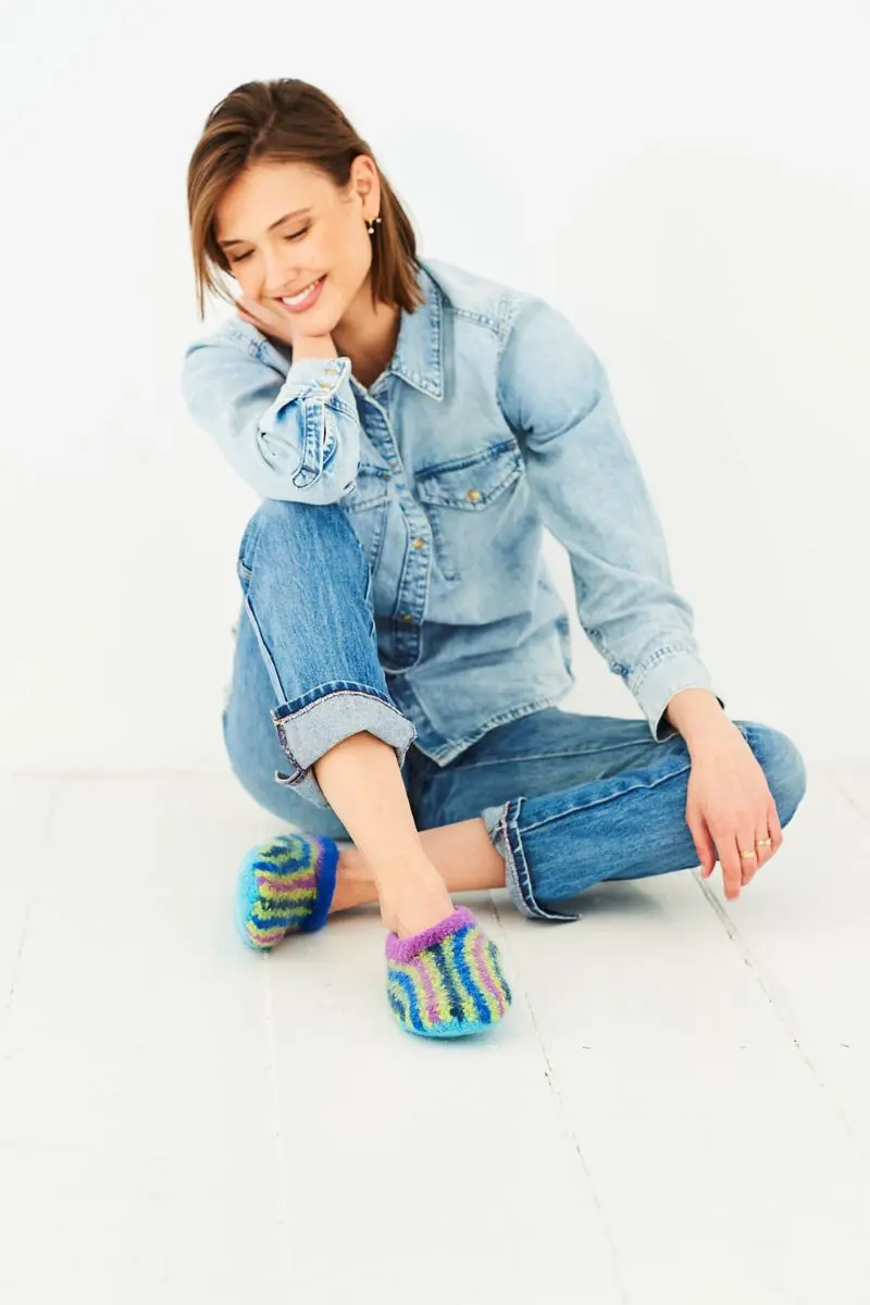 Stylecraft 10291 Felted Knitted Slippers Pattern