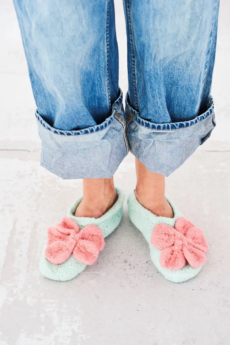 Stylecraft 10291 Felted Knitted Slippers Pattern