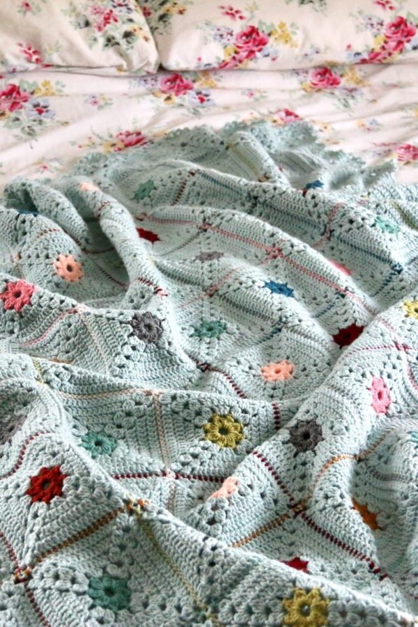 Cherry Heart Forget Me Not Dots Blanket Yarn Pack