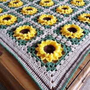 Libby Craft Makes Sunflower Crochet Blanket Yarn Pack