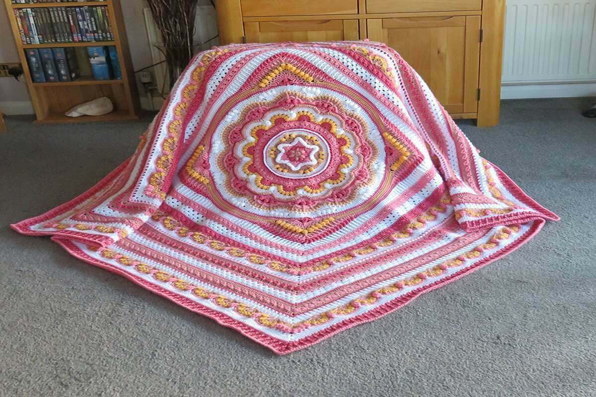 Helen Shrimpton Derowen Blanket Yarn Pack
