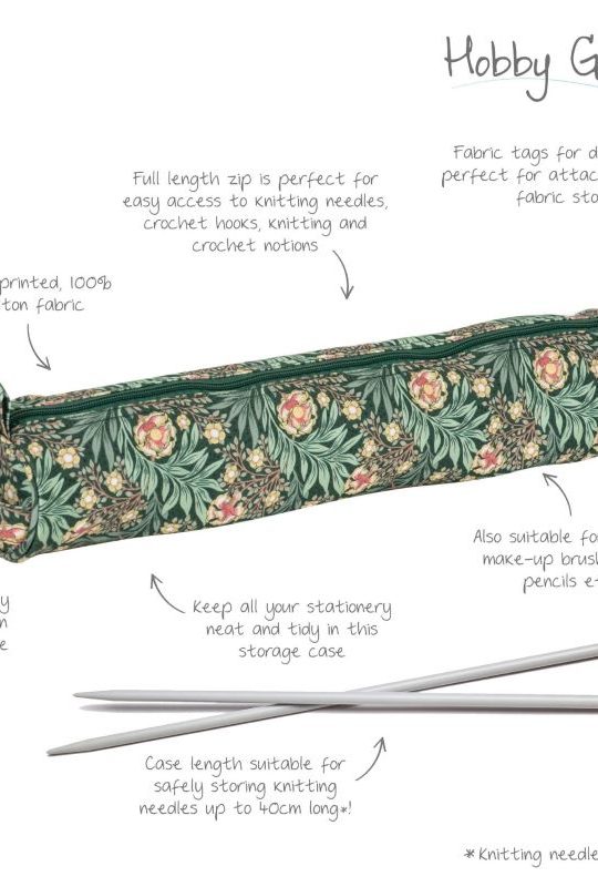 Designed for knitting enthusiasts, this spacious needle storage case is the perfect accessory